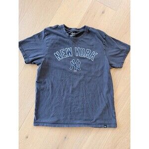 New York Yankees T-Shirt 47 Brand MLB Logo Tee Size Large Classic Big Apple
